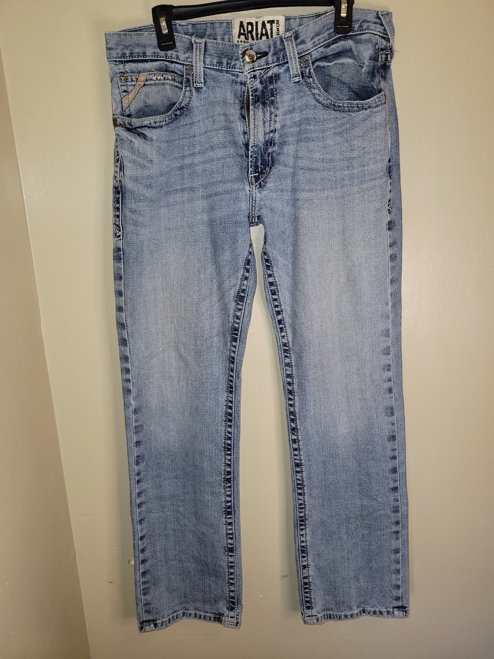 Ariat Men’s Light Blue Straight-Leg Jeans